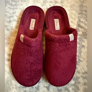 Brand New Brunch Slippers -  Burgundy size 7 women’s with bag
